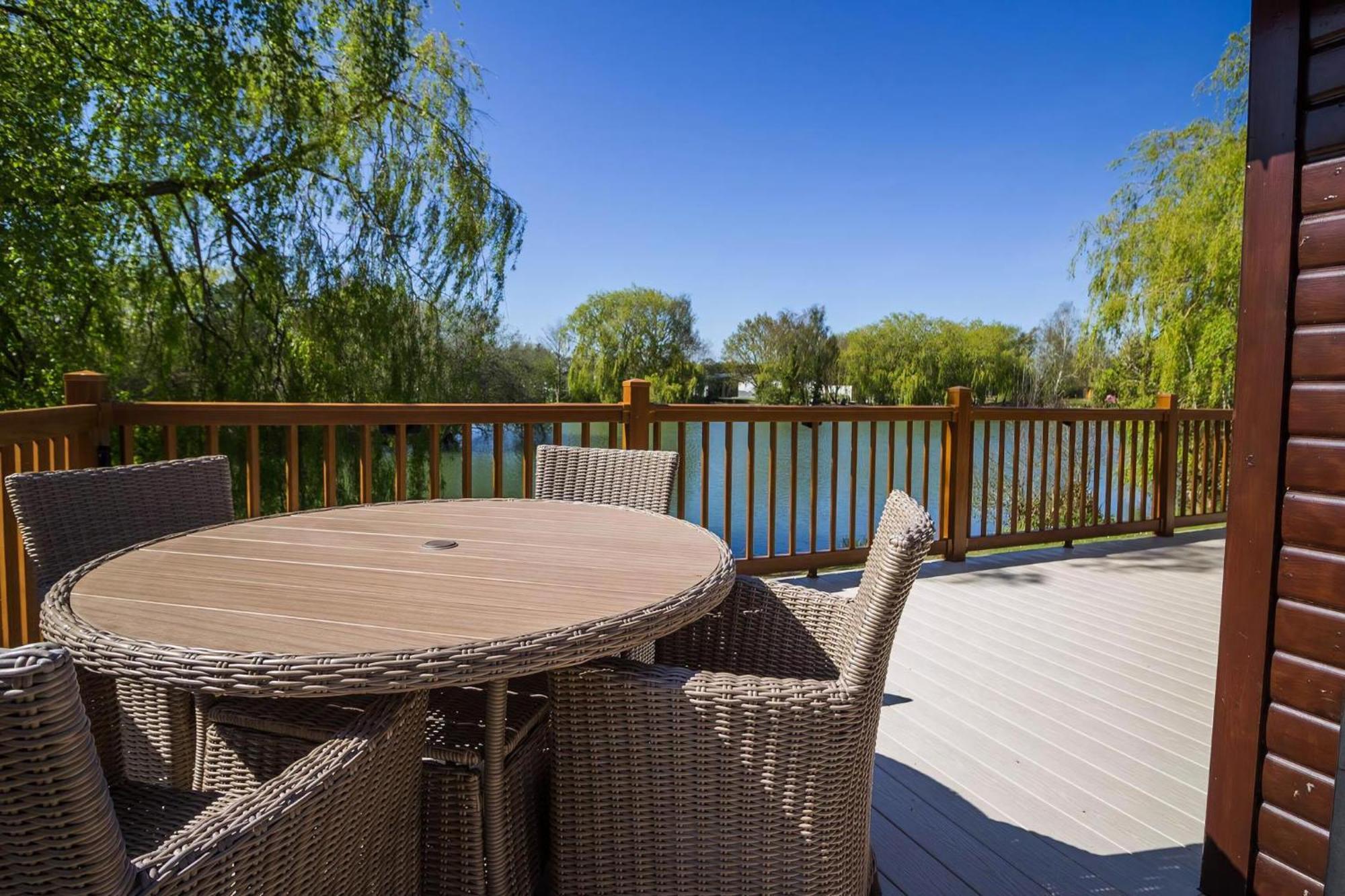Stunning Lodge With Free Wifi For Hire At Carlton Meres In Suffolk Ref 60013M Saxmundham Zewnętrze zdjęcie